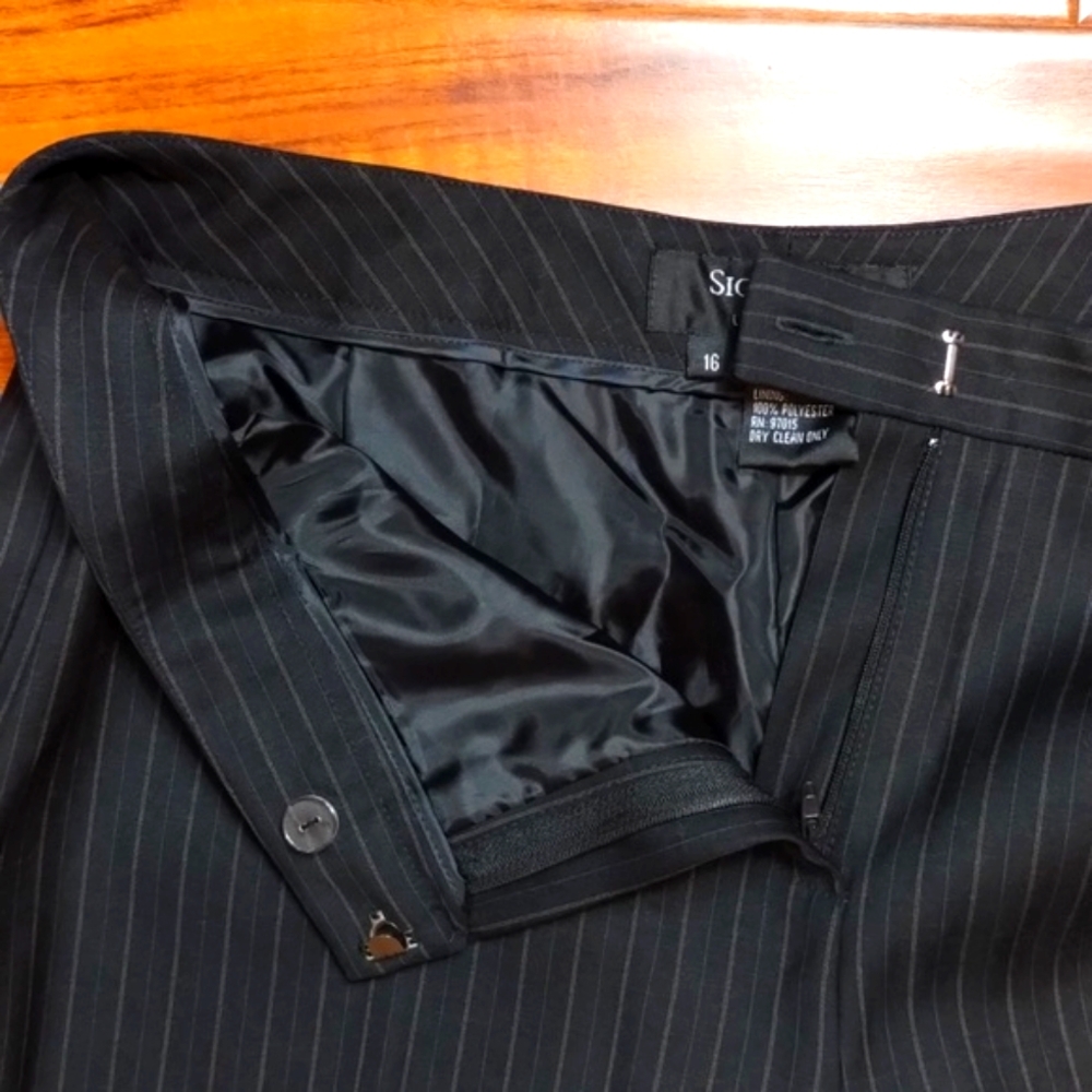 Signature Larry Levine Charcoal High Rise Pin Strip Trousers